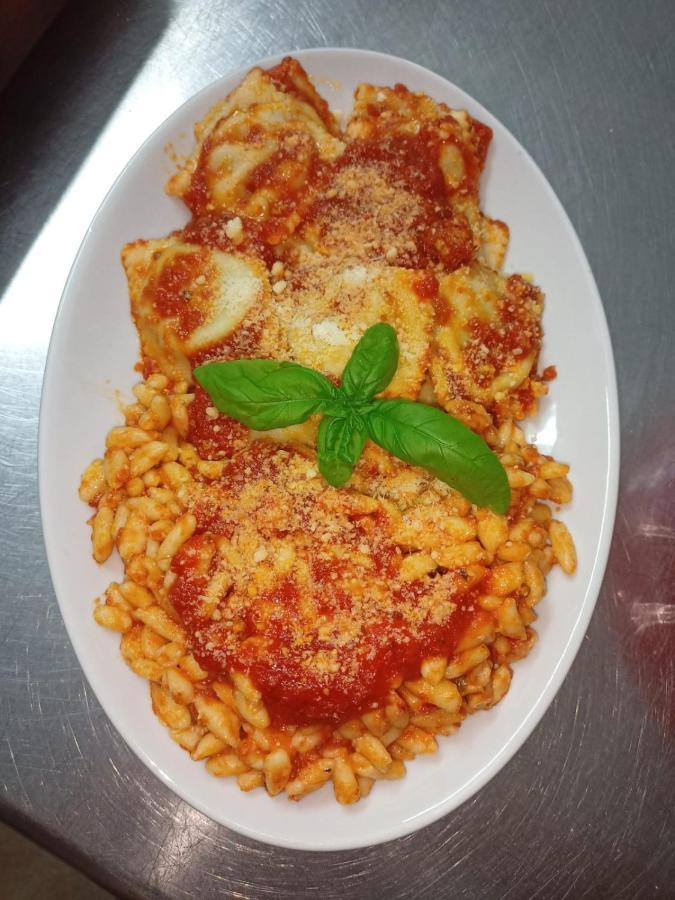 Agriturismo Su Pirastru 사 카스탄자 외부 사진