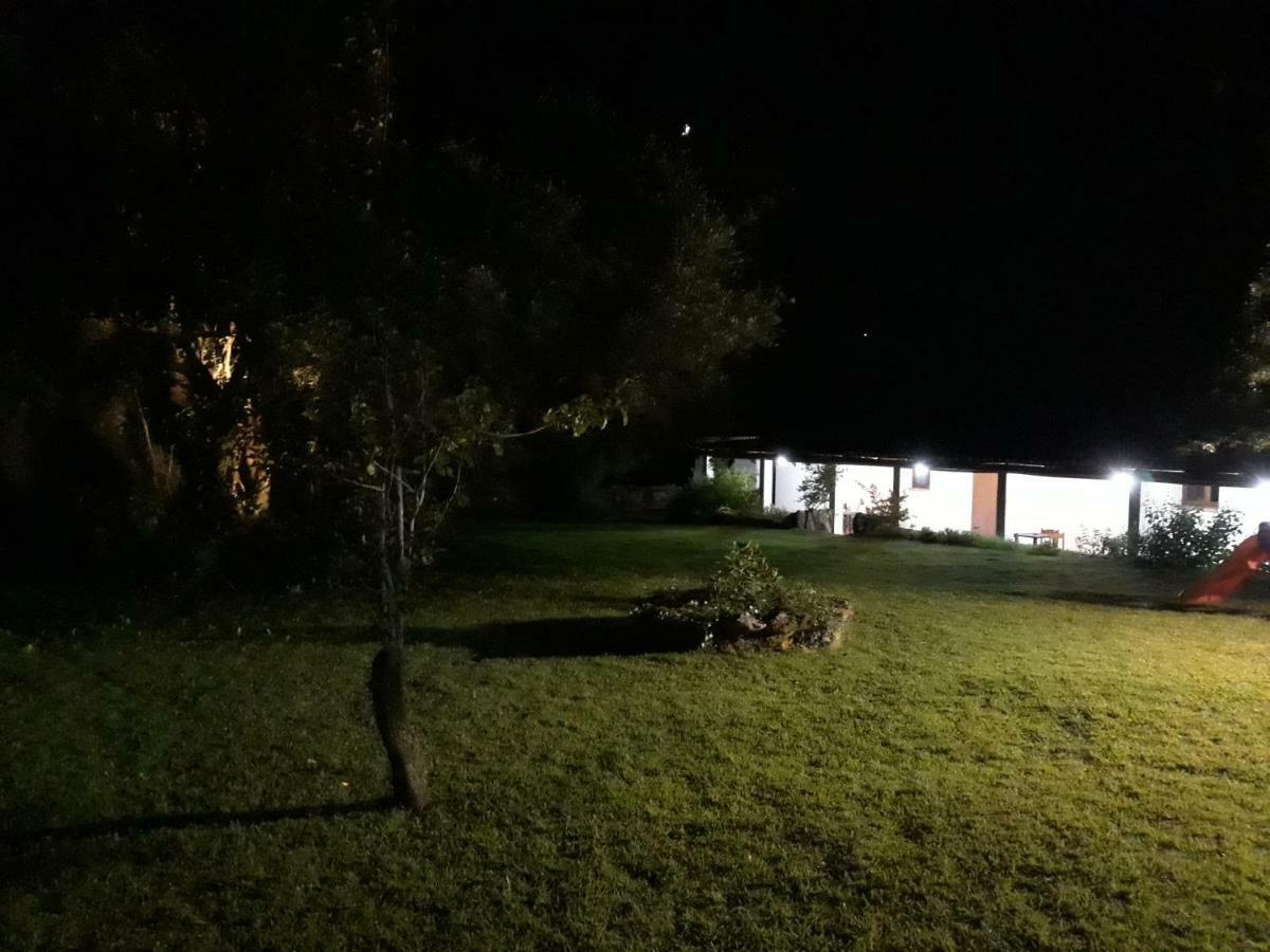 Agriturismo Su Pirastru 사 카스탄자 외부 사진